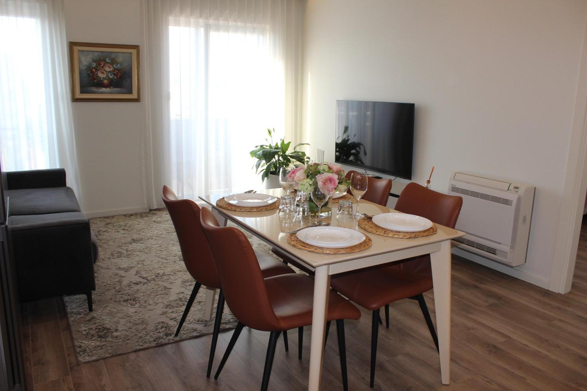 Delight Apartment Tiranë Ngoại thất bức ảnh